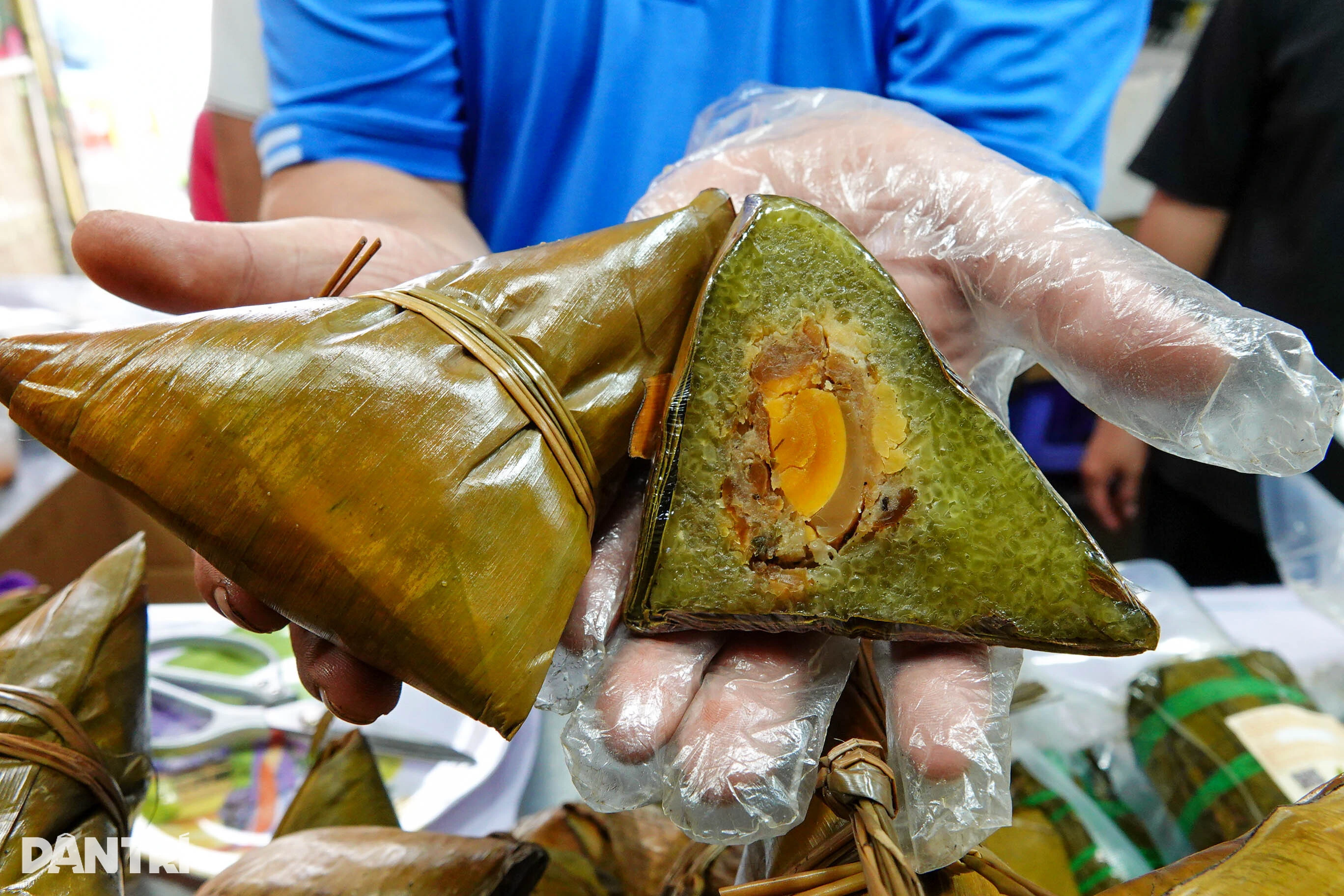 Phần nhân bánh bá trạng đầy đặn, hấp dẫn.