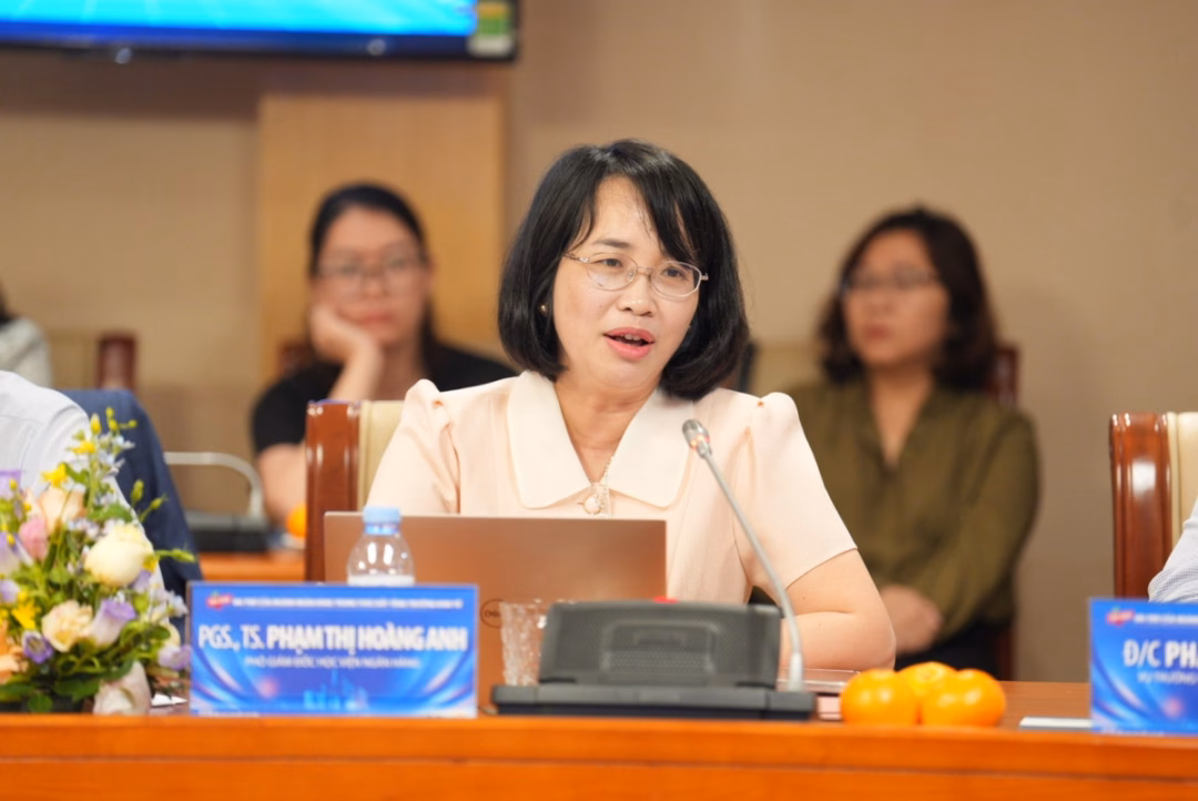 PGS.TS. Phạm Thị Hoàng Anh - Phó Giám đốc Học viện Ngân hàng chia sẻ về chiến lược tăng trưởng bền vững.